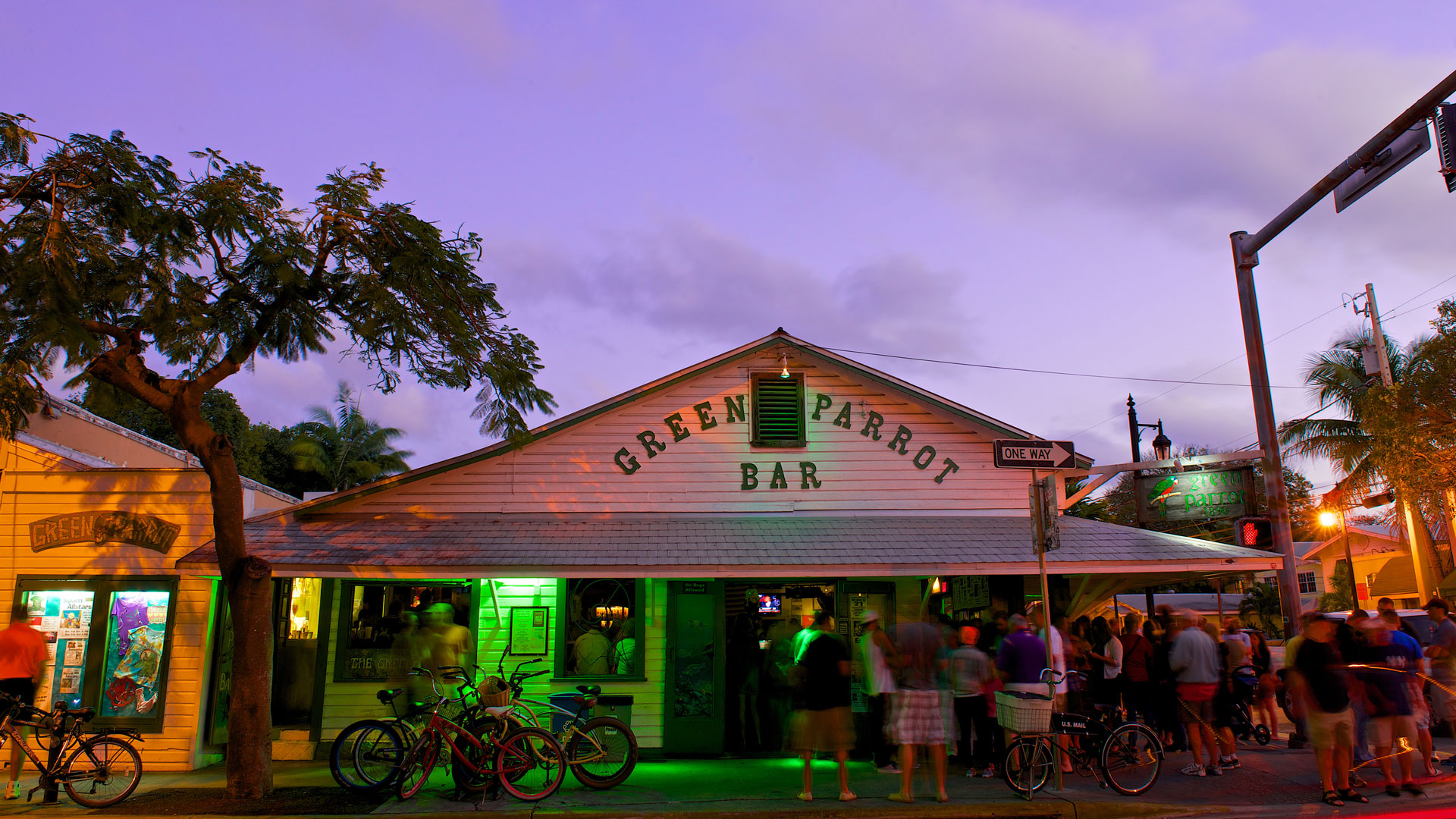 A must-visit location as a Key West local: the Green Parrot Bar
