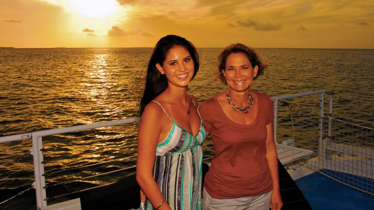 Image of ladies on the Fury Sunset Cruise